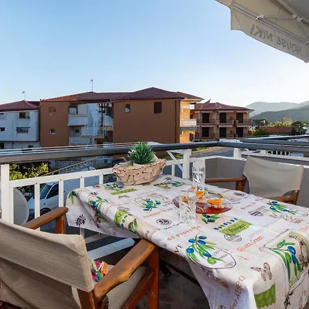 아파트 House Niki 사르티