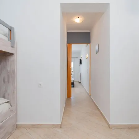 House Niki 아파트